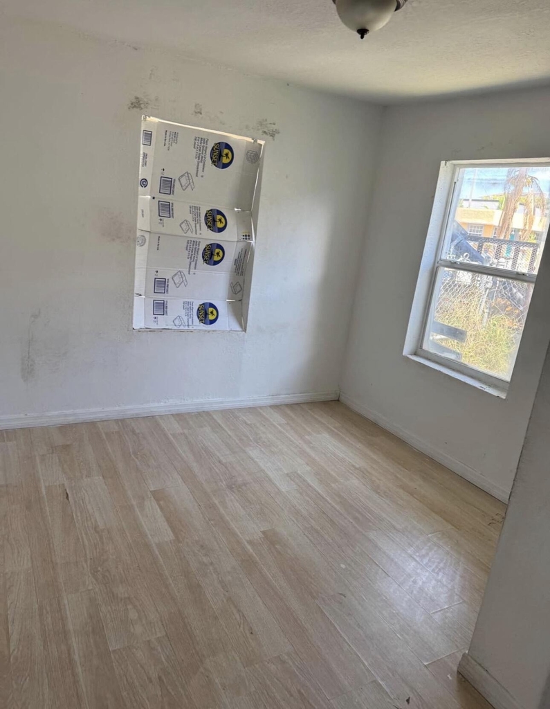1022 17th Street - Photo 3