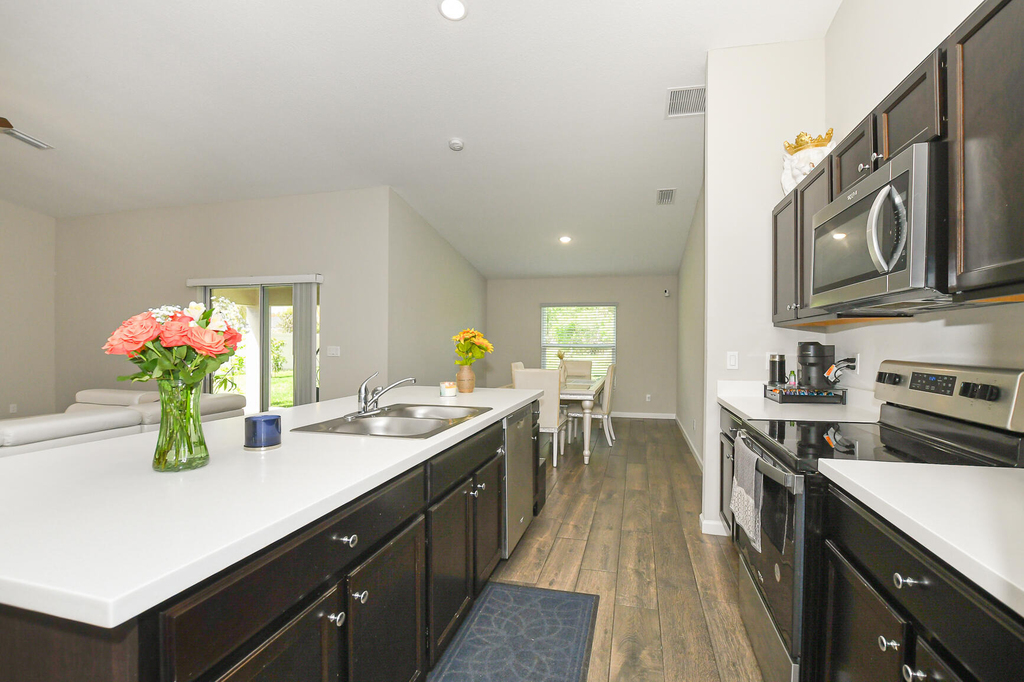 3110 Sw Curcuma Street - Photo 9