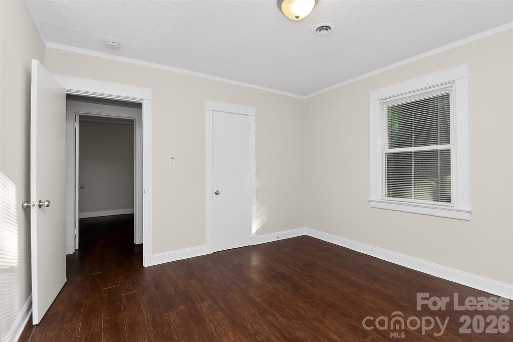 420 Plymouth Avenue - Photo 23