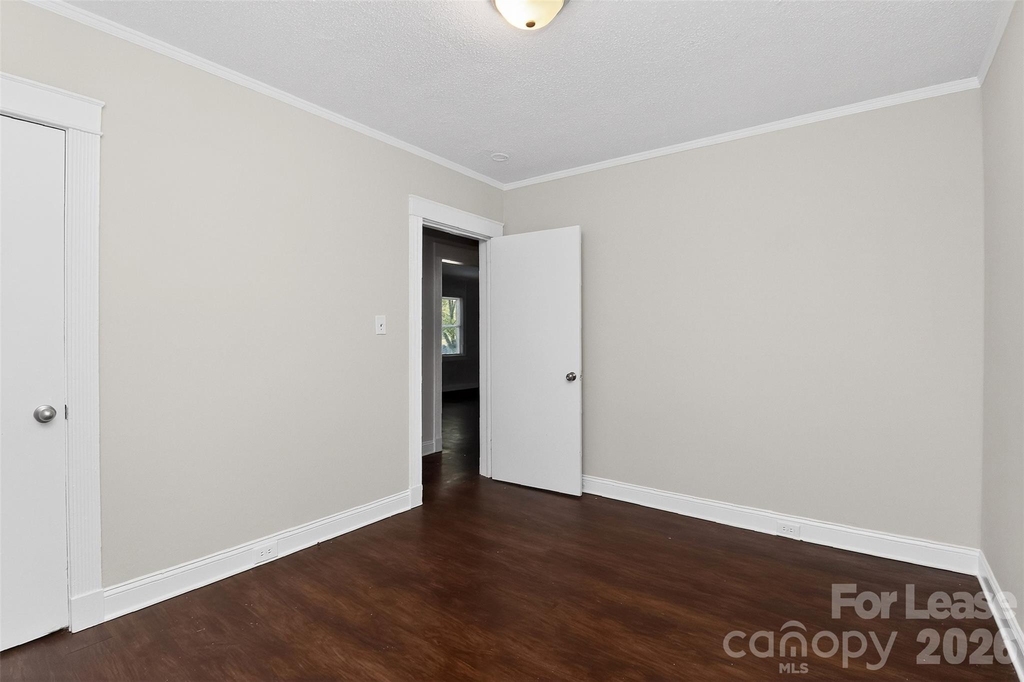 420 Plymouth Avenue - Photo 27