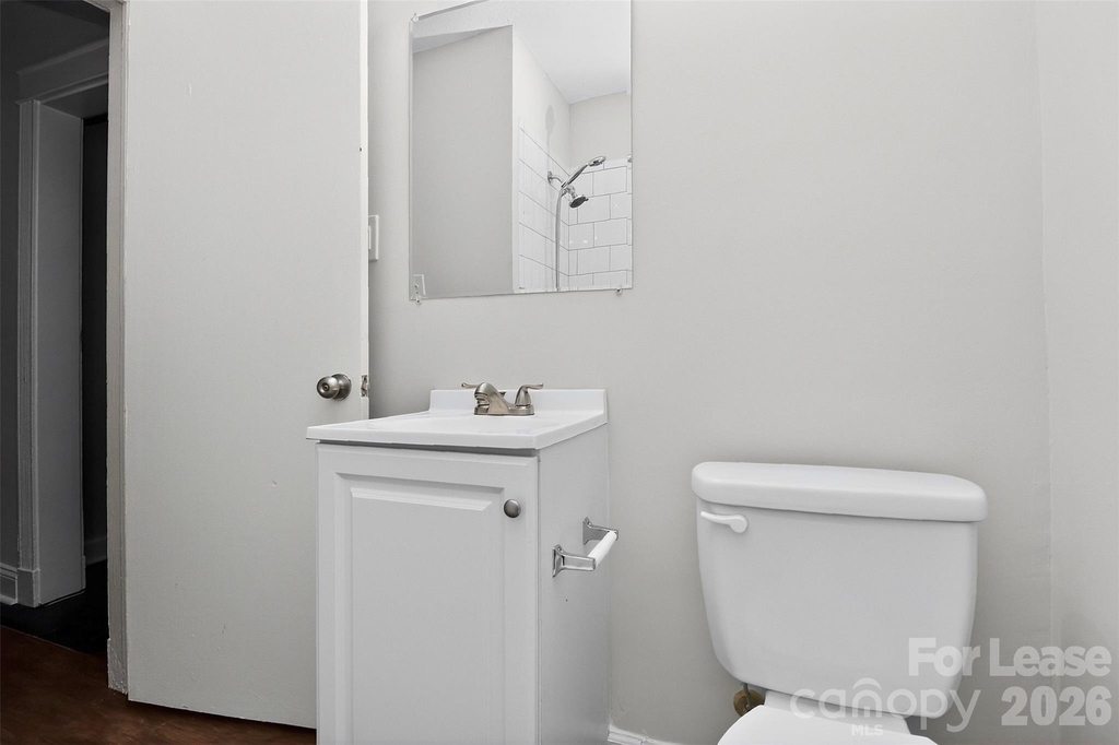 420 Plymouth Avenue - Photo 21