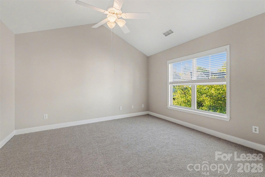 841 W 4th Street - Photo 7