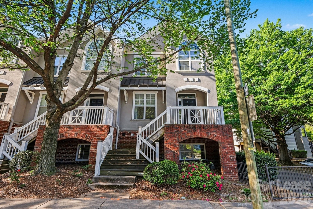 841 W 4th Street - Photo 0