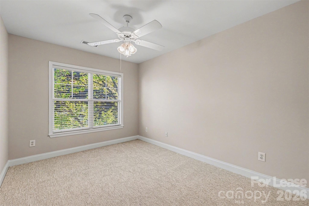841 W 4th Street - Photo 8