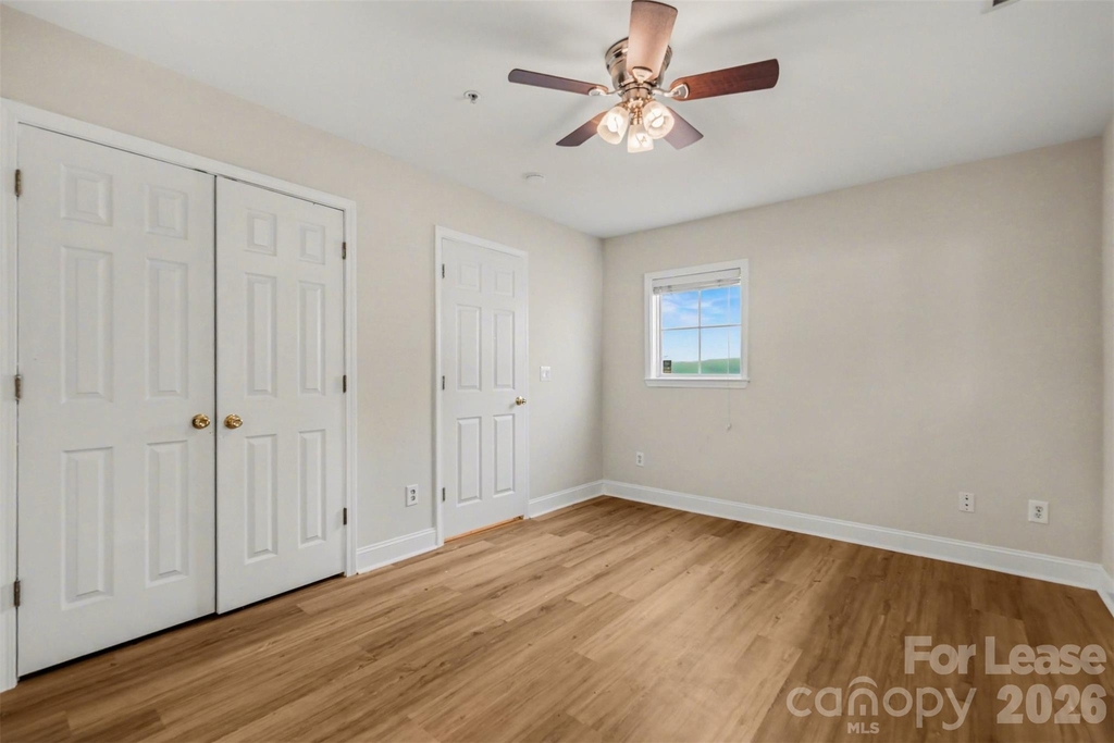 841 W 4th Street - Photo 13