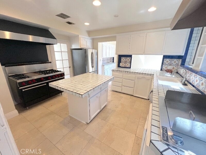223 1/2 S Gale Drive - Photo 6