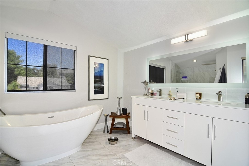 24574 Overland - Photo 24