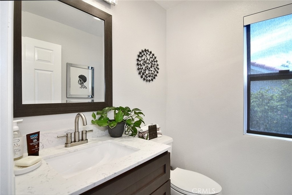 24574 Overland - Photo 14