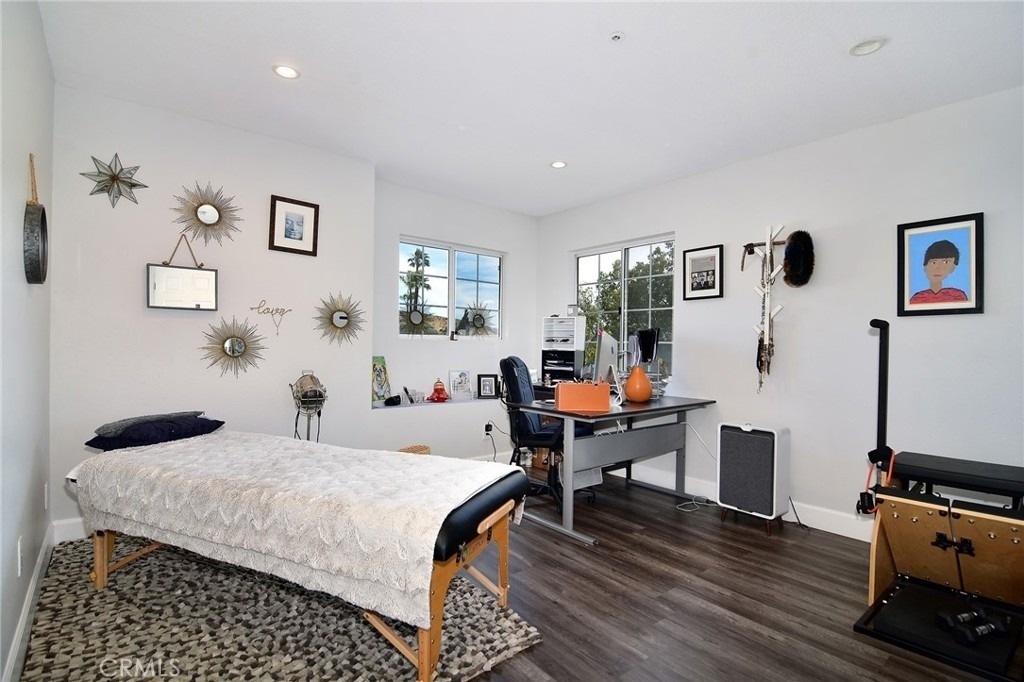 24574 Overland - Photo 20