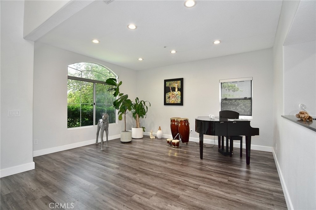 24574 Overland - Photo 4
