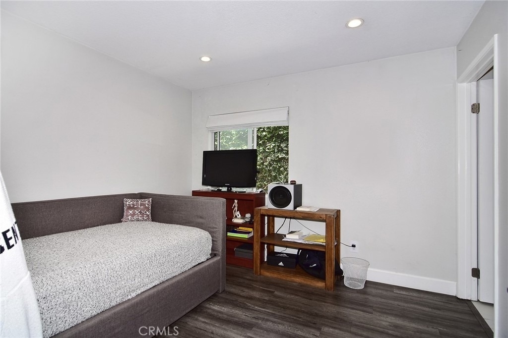 24574 Overland - Photo 15