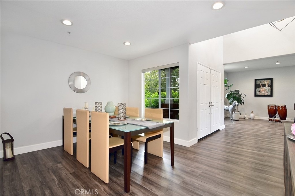 24574 Overland - Photo 5