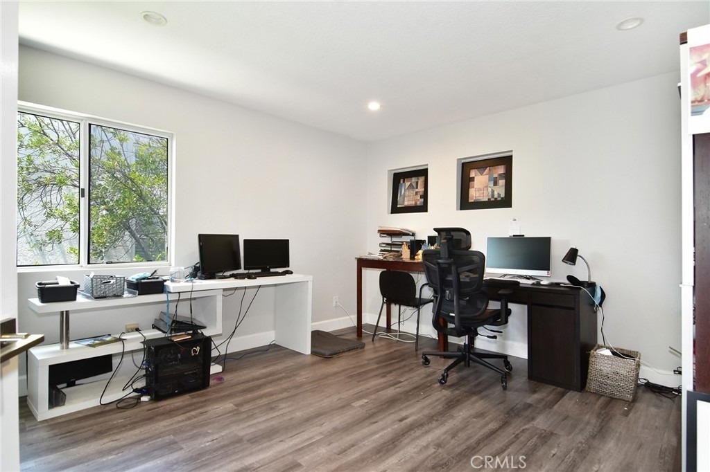 24574 Overland - Photo 19