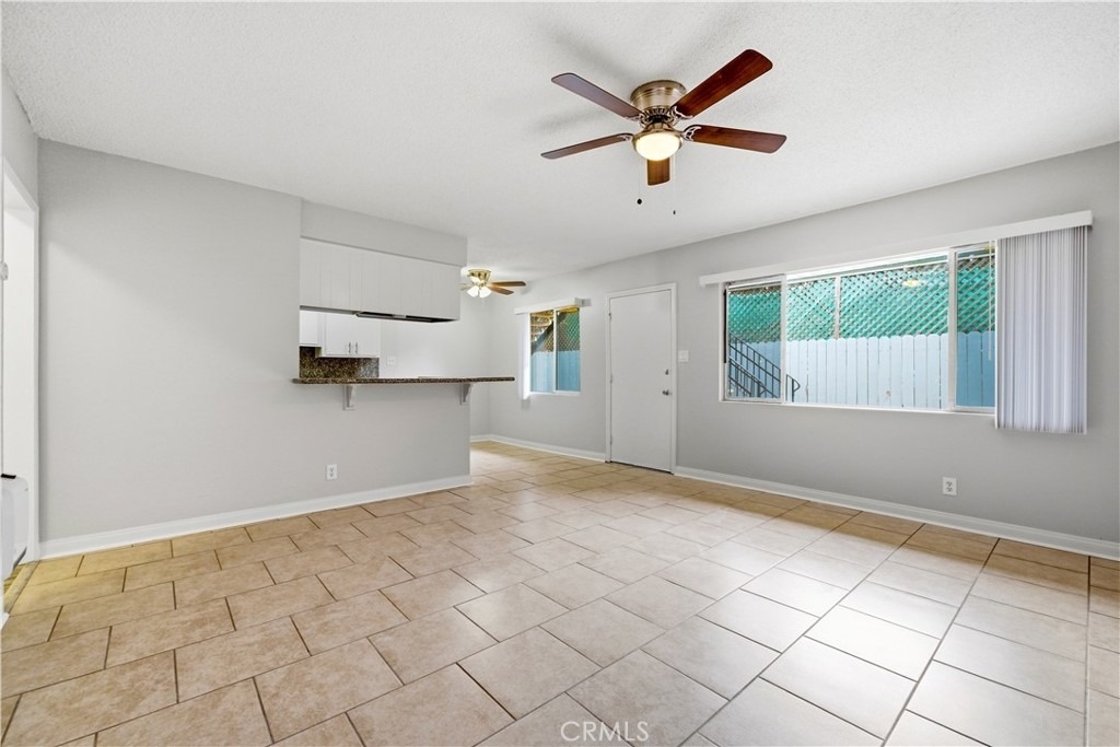 912 Gladys Ave. - Photo 4