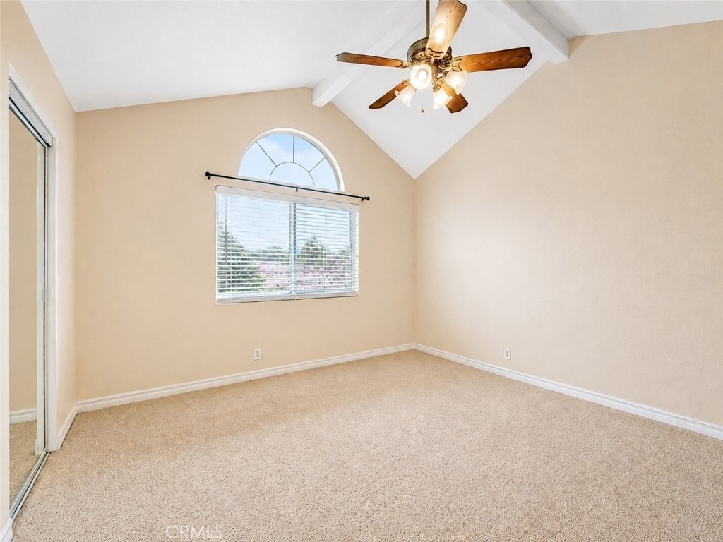 2811 N Roxbury - Photo 8
