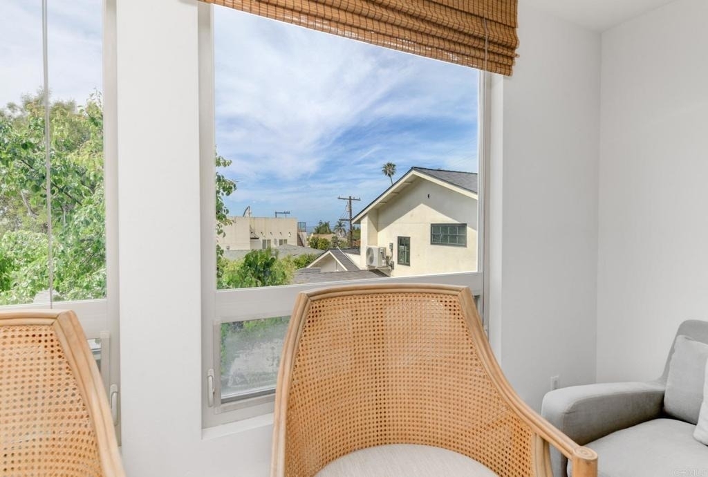 935 Genter Street - Photo 4