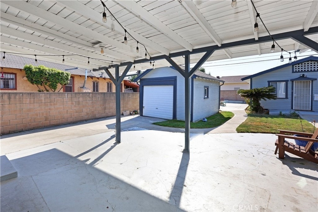 821 N Atlantic - Photo 20