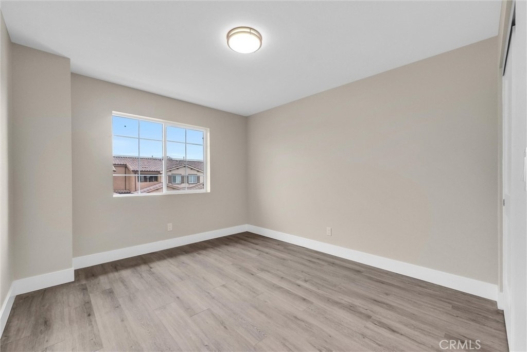 16385 Valencia Avenue - Photo 25
