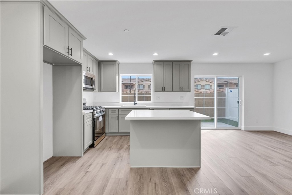 16385 Valencia Avenue - Photo 7