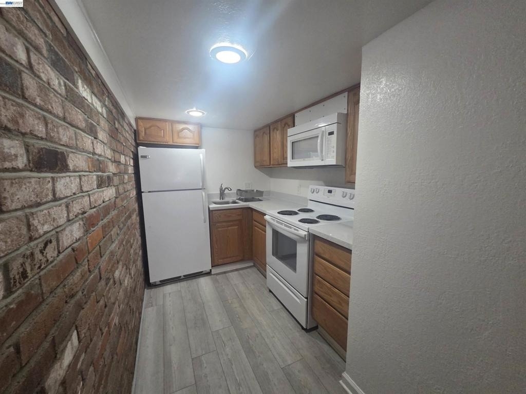3851 Vineyard Ave - Photo 3