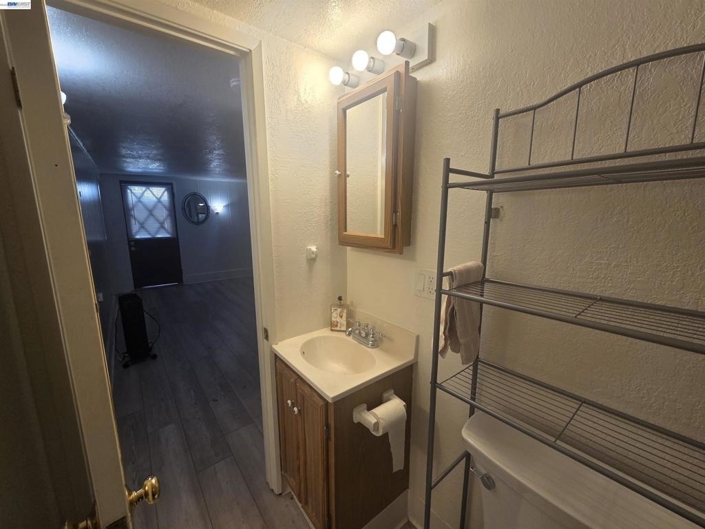 3851 Vineyard Ave - Photo 9