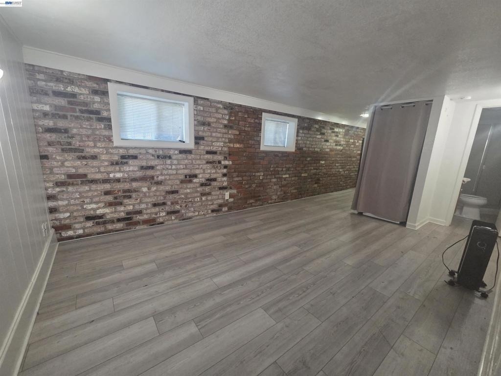 3851 Vineyard Ave - Photo 1