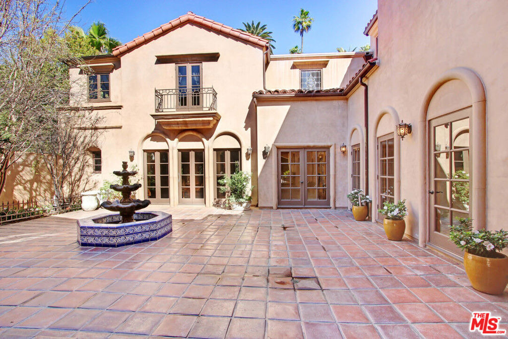 725 N Foothill Road - Photo 31