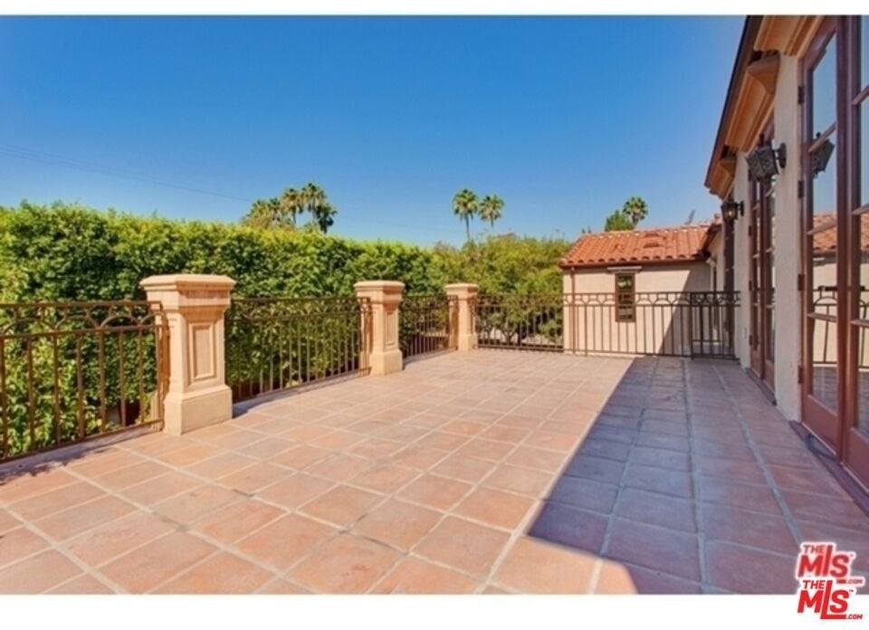 725 N Foothill Road - Photo 25