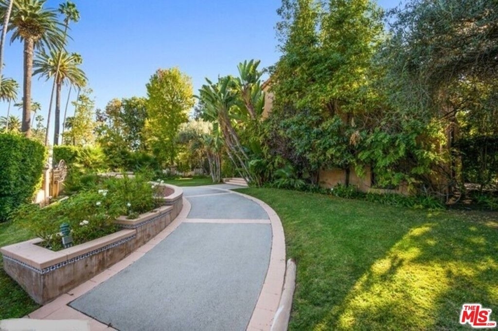 725 N Foothill Road - Photo 44
