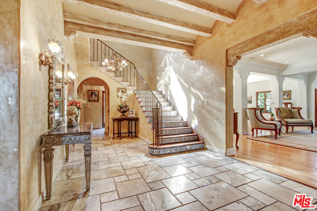 725 N Foothill Road - Photo 7
