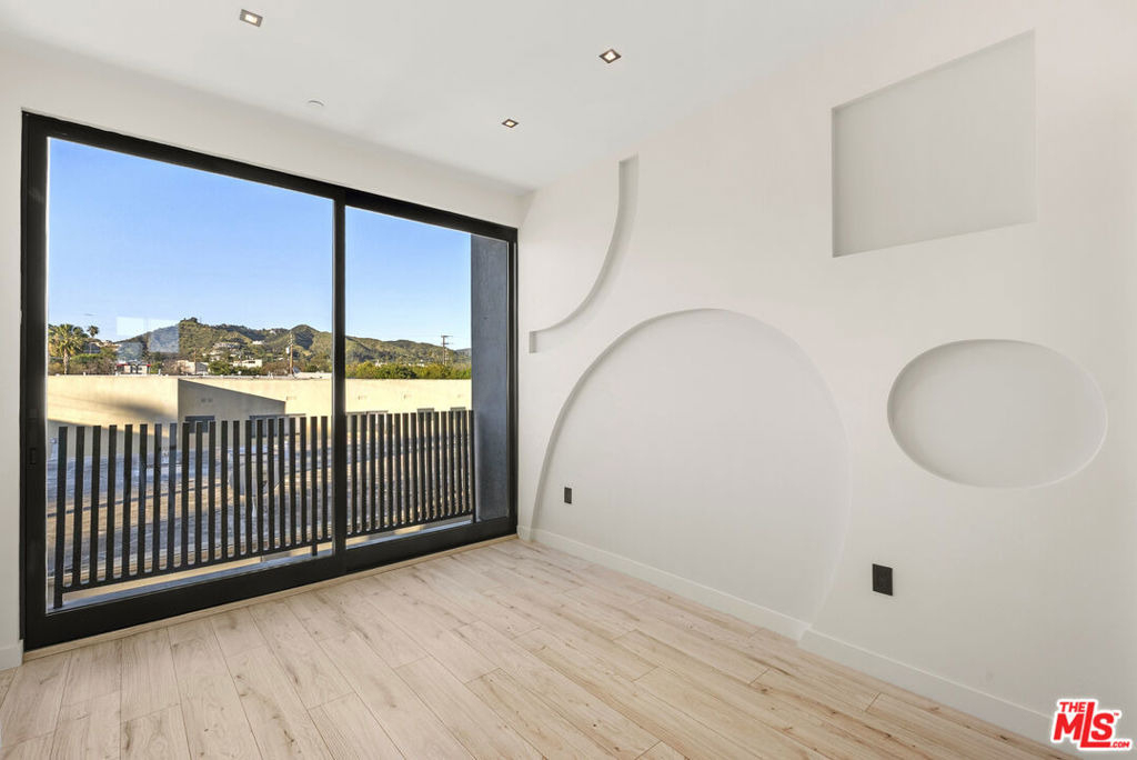 1021 N Ogden Drive - Photo 14
