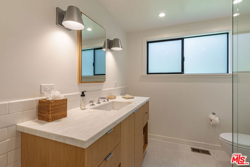 28873 Boniface Drive - Photo 17