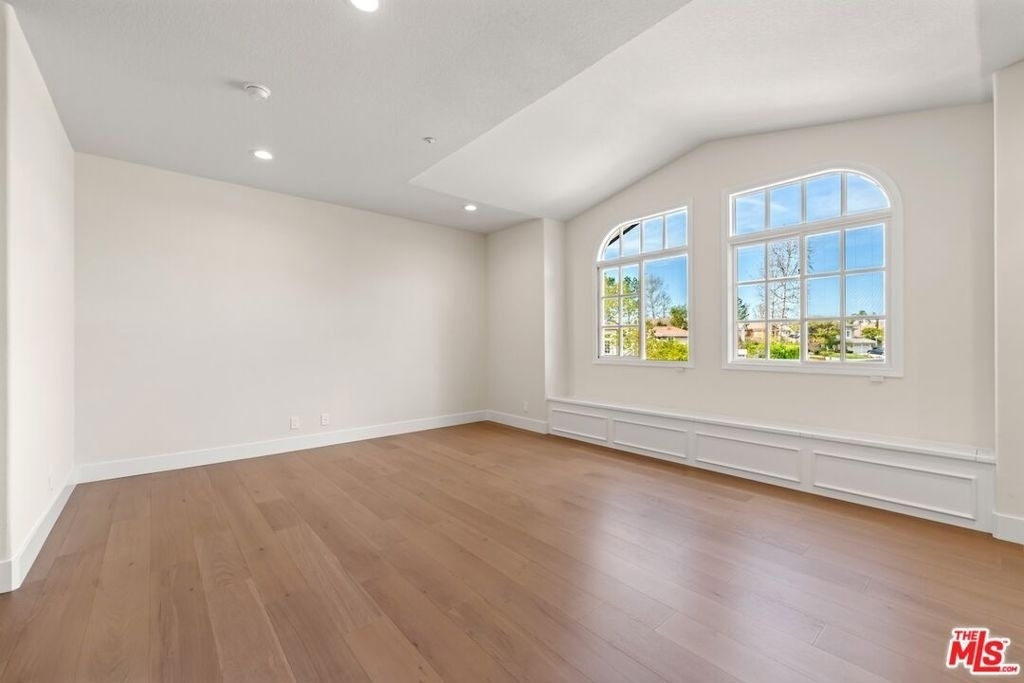 18500 Saint Moritz Drive - Photo 33