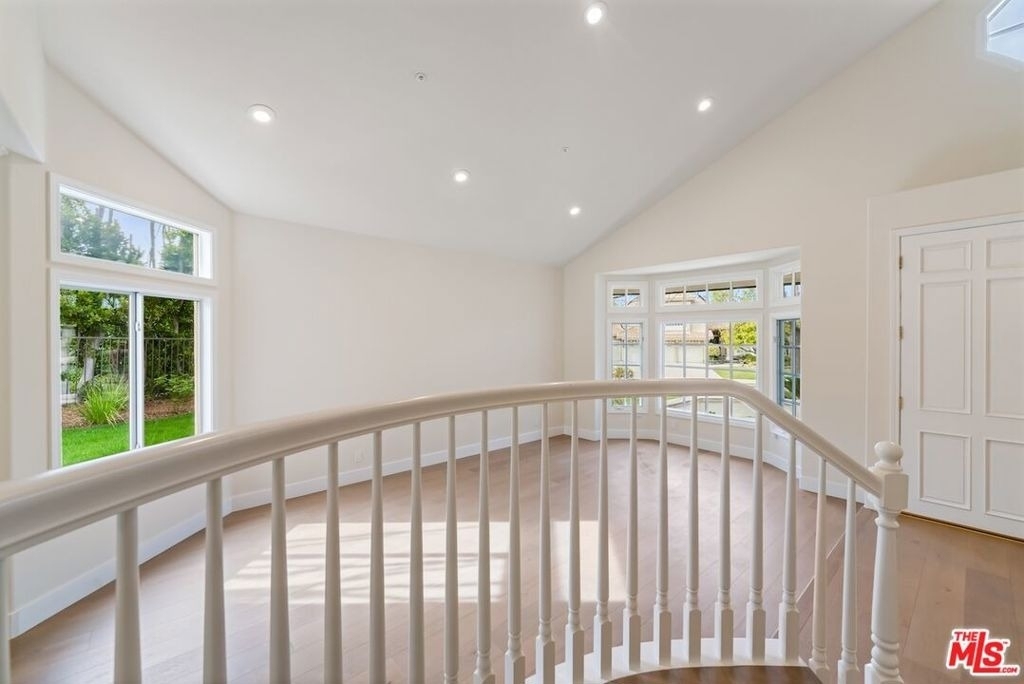 18500 Saint Moritz Drive - Photo 29