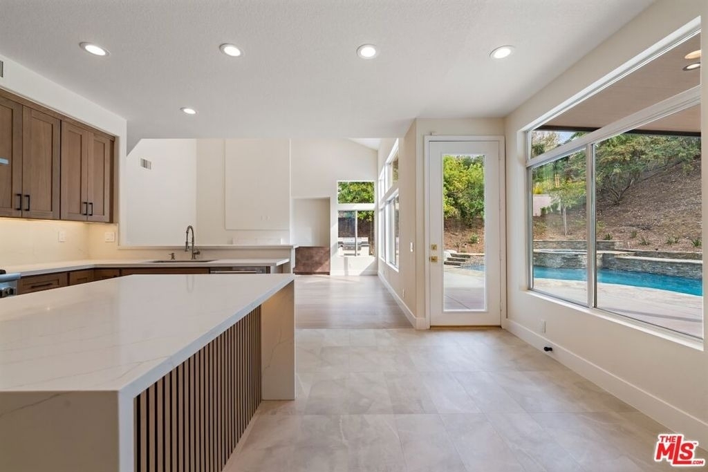 18500 Saint Moritz Drive - Photo 18