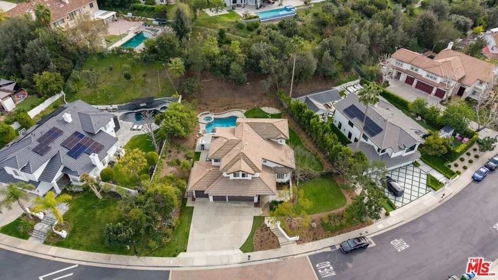 18500 Saint Moritz Drive - Photo 68