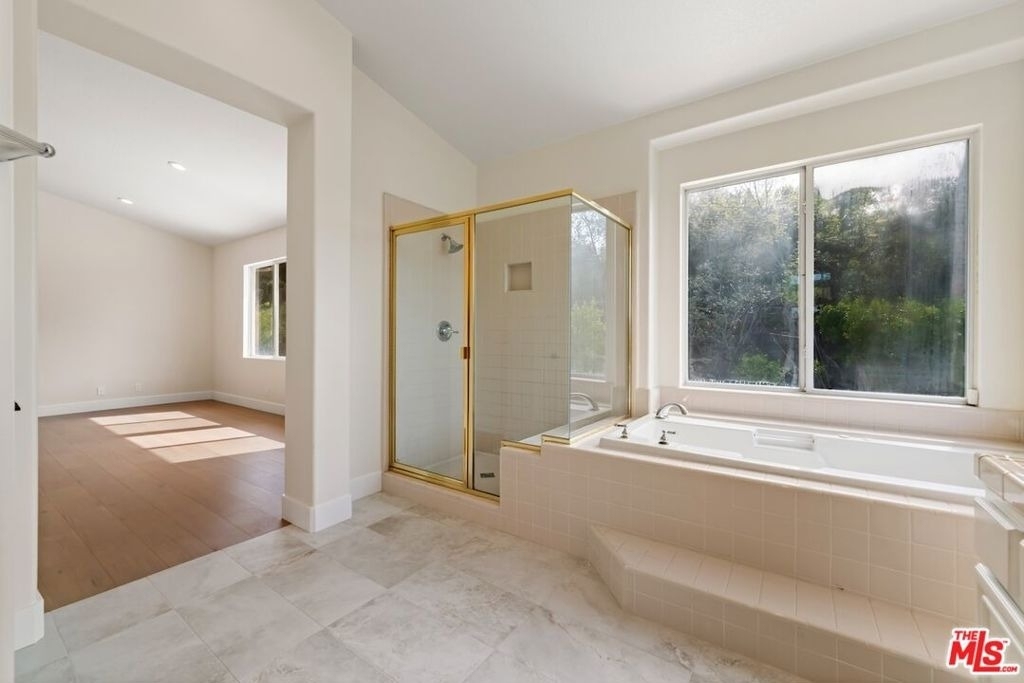 18500 Saint Moritz Drive - Photo 45