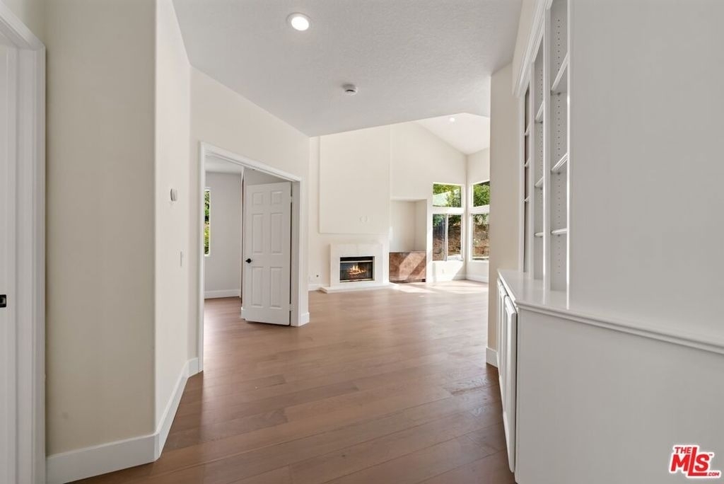 18500 Saint Moritz Drive - Photo 10