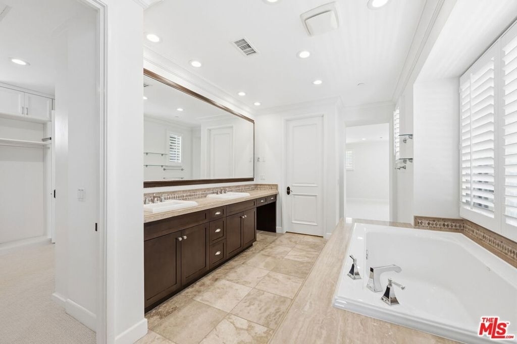 13079 Bluff Creek Drive - Photo 28