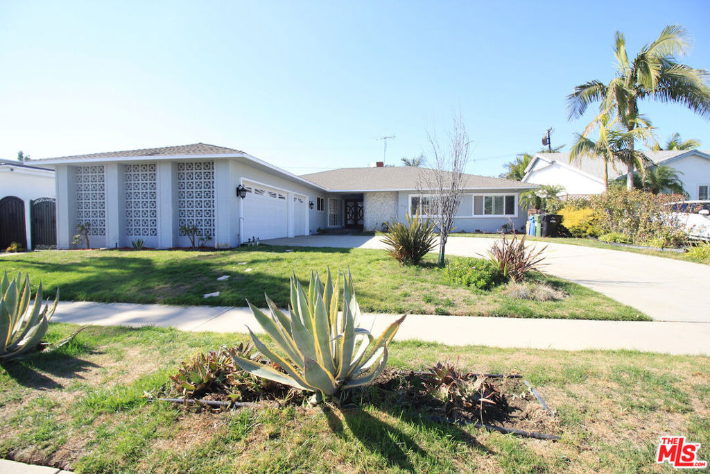 6605 S Sherbourne Drive - Photo 0