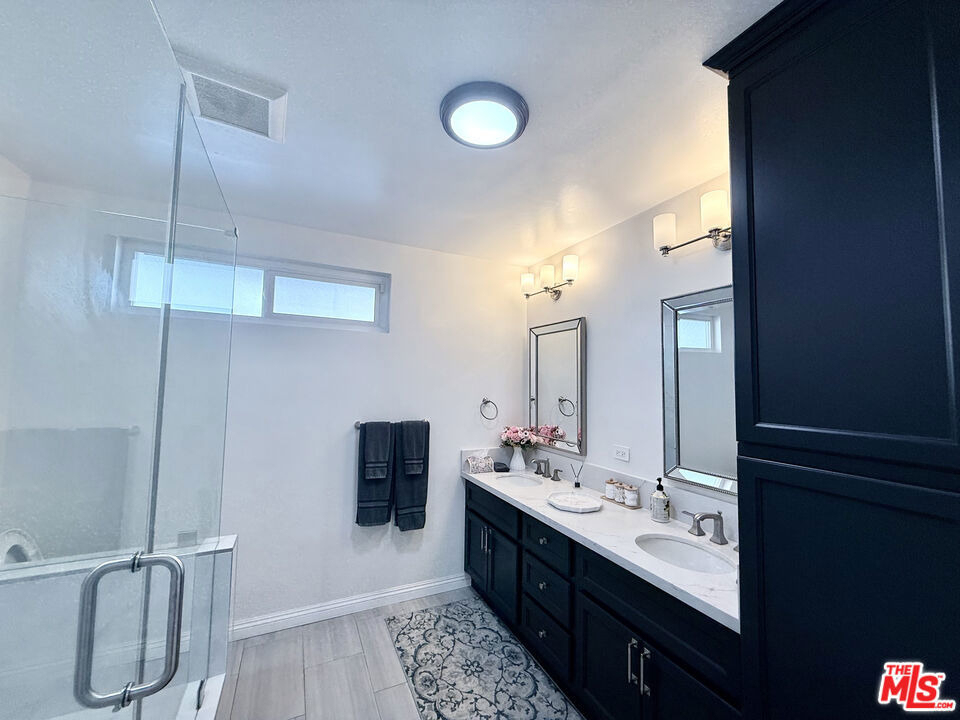 6605 S Sherbourne Drive - Photo 20