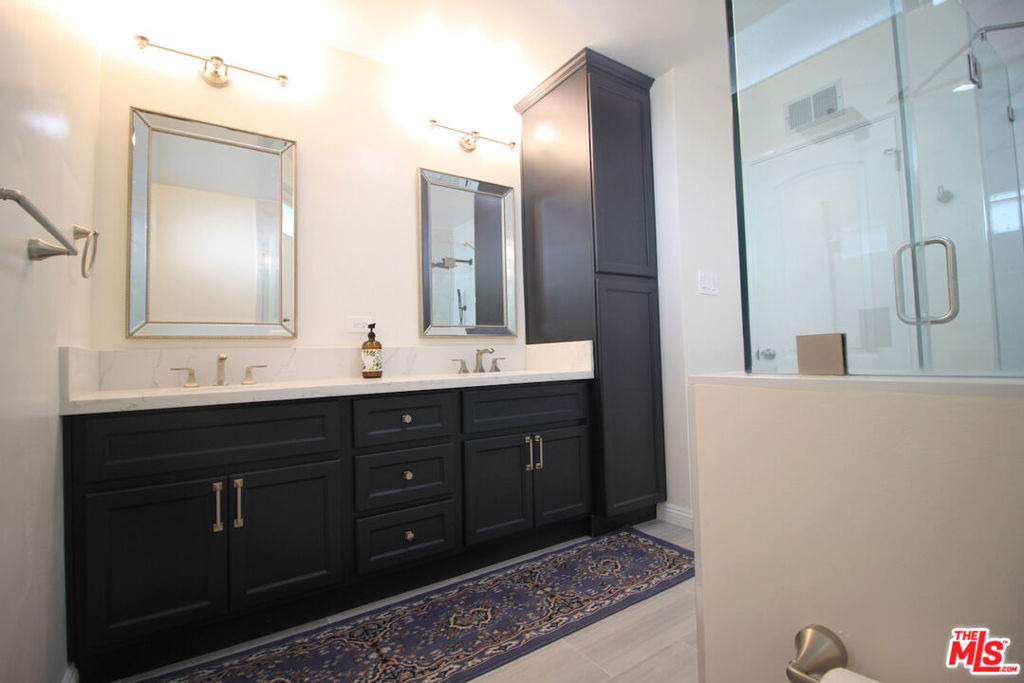 6605 S Sherbourne Drive - Photo 18