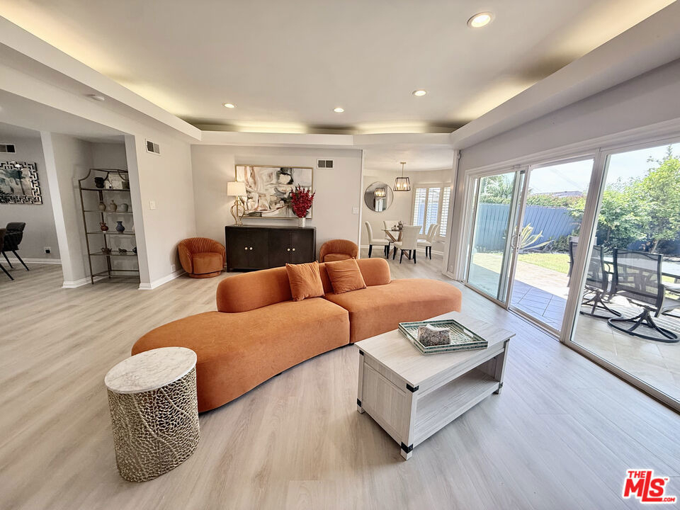 6605 S Sherbourne Drive - Photo 5