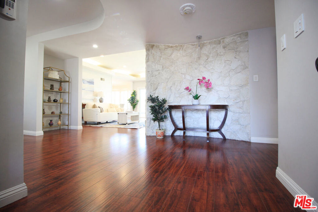 6605 S Sherbourne Drive - Photo 2