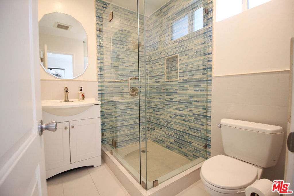 6605 S Sherbourne Drive - Photo 35
