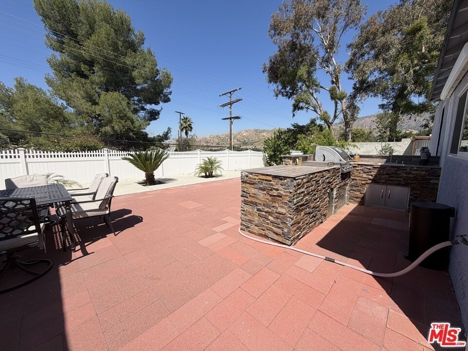 8561 Kyle Street - Photo 36