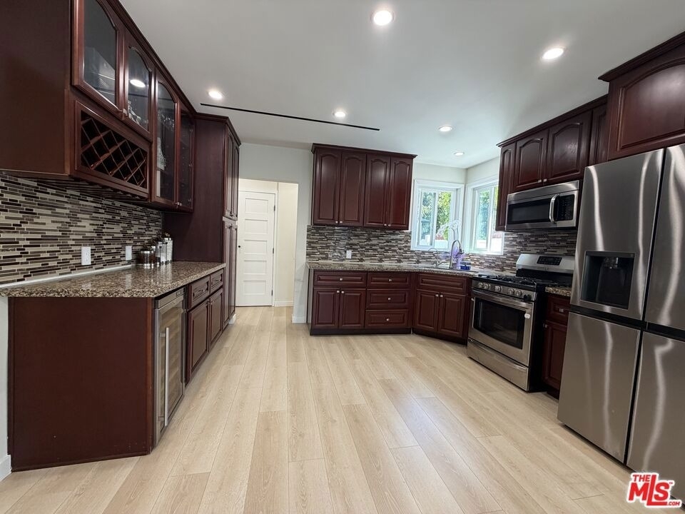 8561 Kyle Street - Photo 10