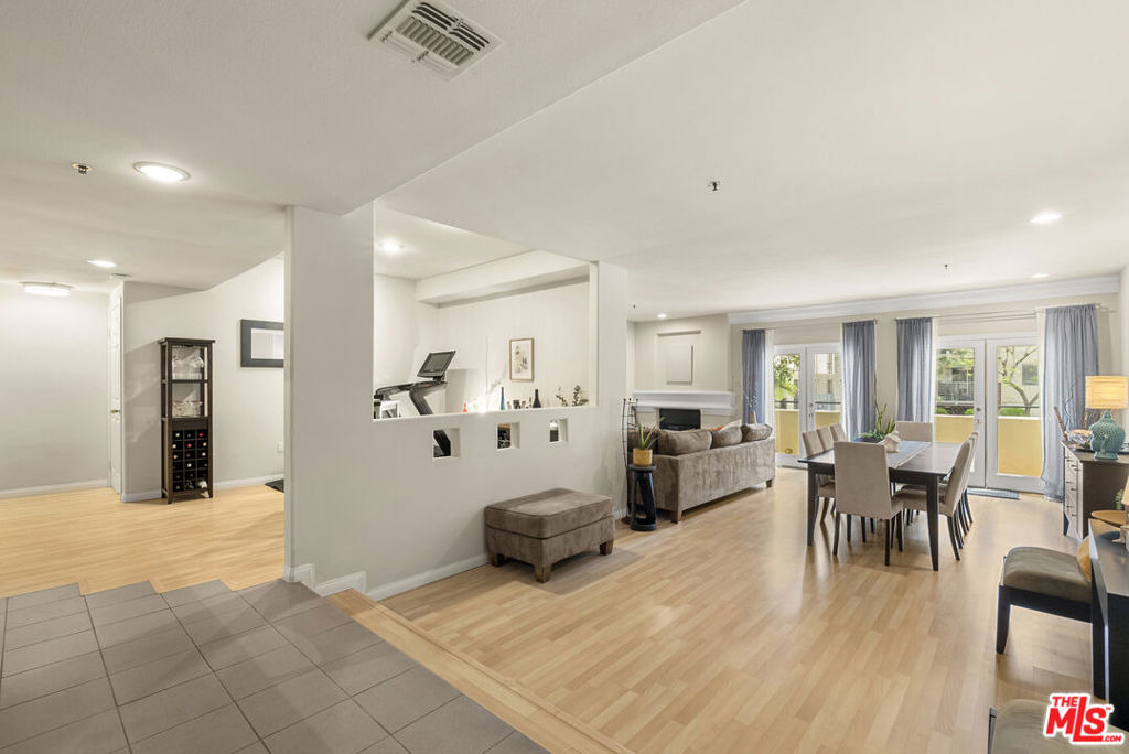 12011 Goshen Avenue - Photo 2