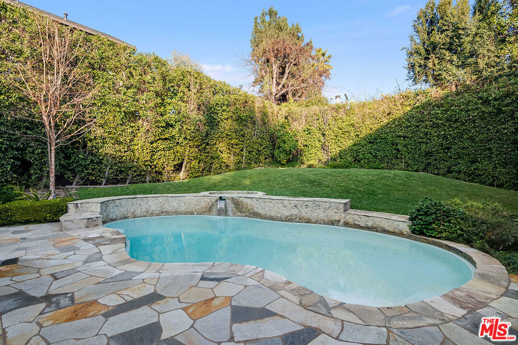 10161 Valley Spring Lane - Photo 22