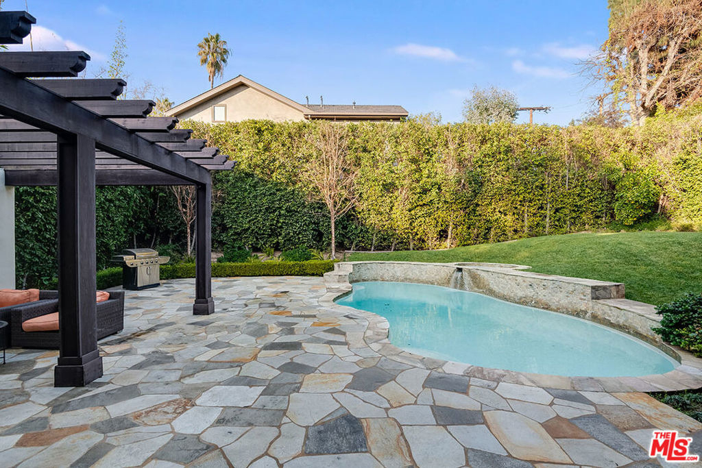 10161 Valley Spring Lane - Photo 19